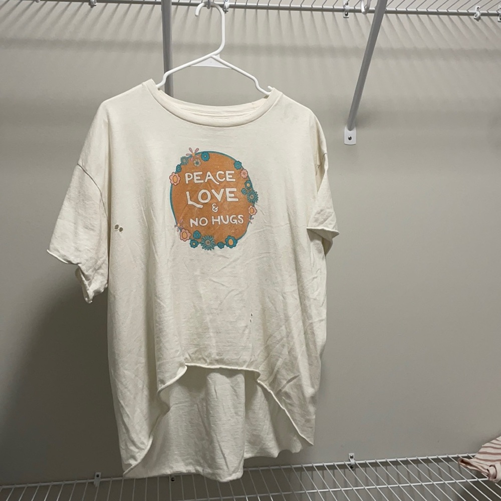 Mami Ruth Distressed Tee - Picture 2 of 2